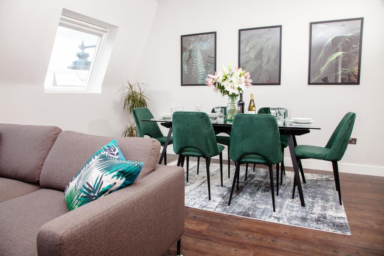 High Life Serviced Apartments - Old Town Суиндон Экстерьер фото