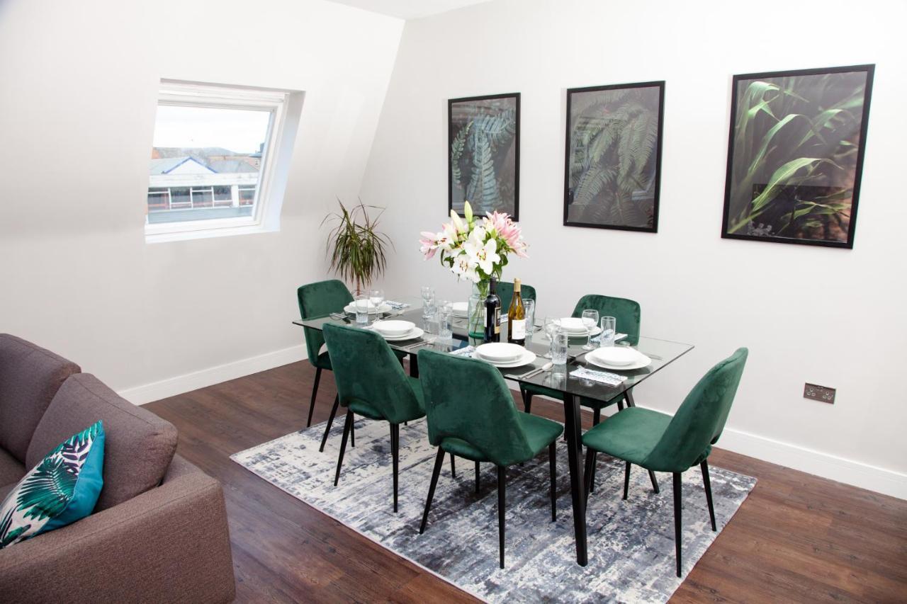High Life Serviced Apartments - Old Town Суиндон Экстерьер фото