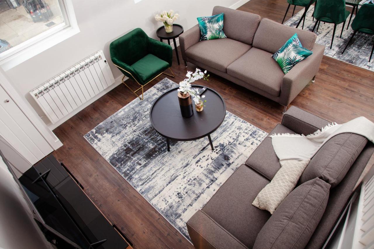 High Life Serviced Apartments - Old Town Суиндон Экстерьер фото